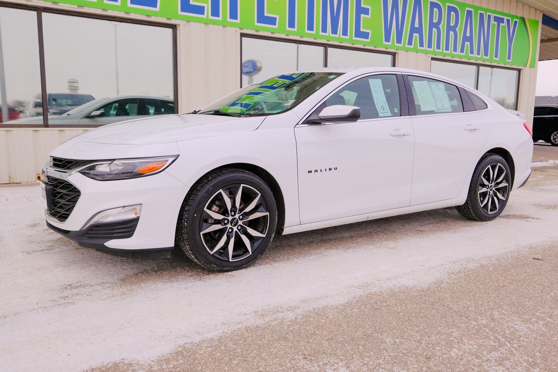 2023 Chevrolet Malibu — side profile view