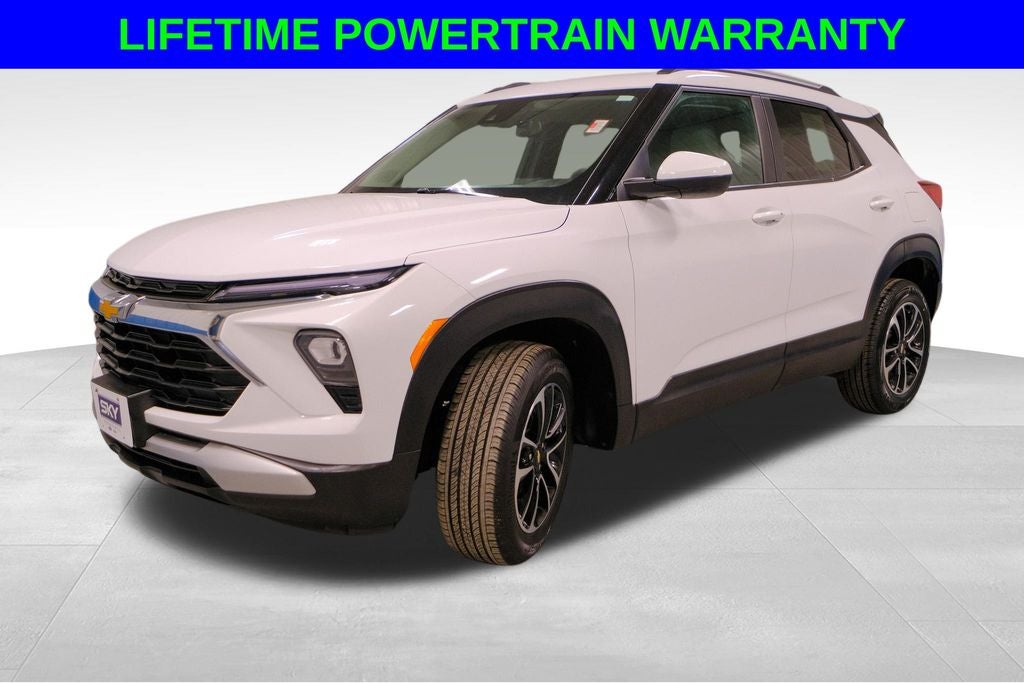 2025 Chevrolet TrailBlazer LT in Summit White — front three-quarter view